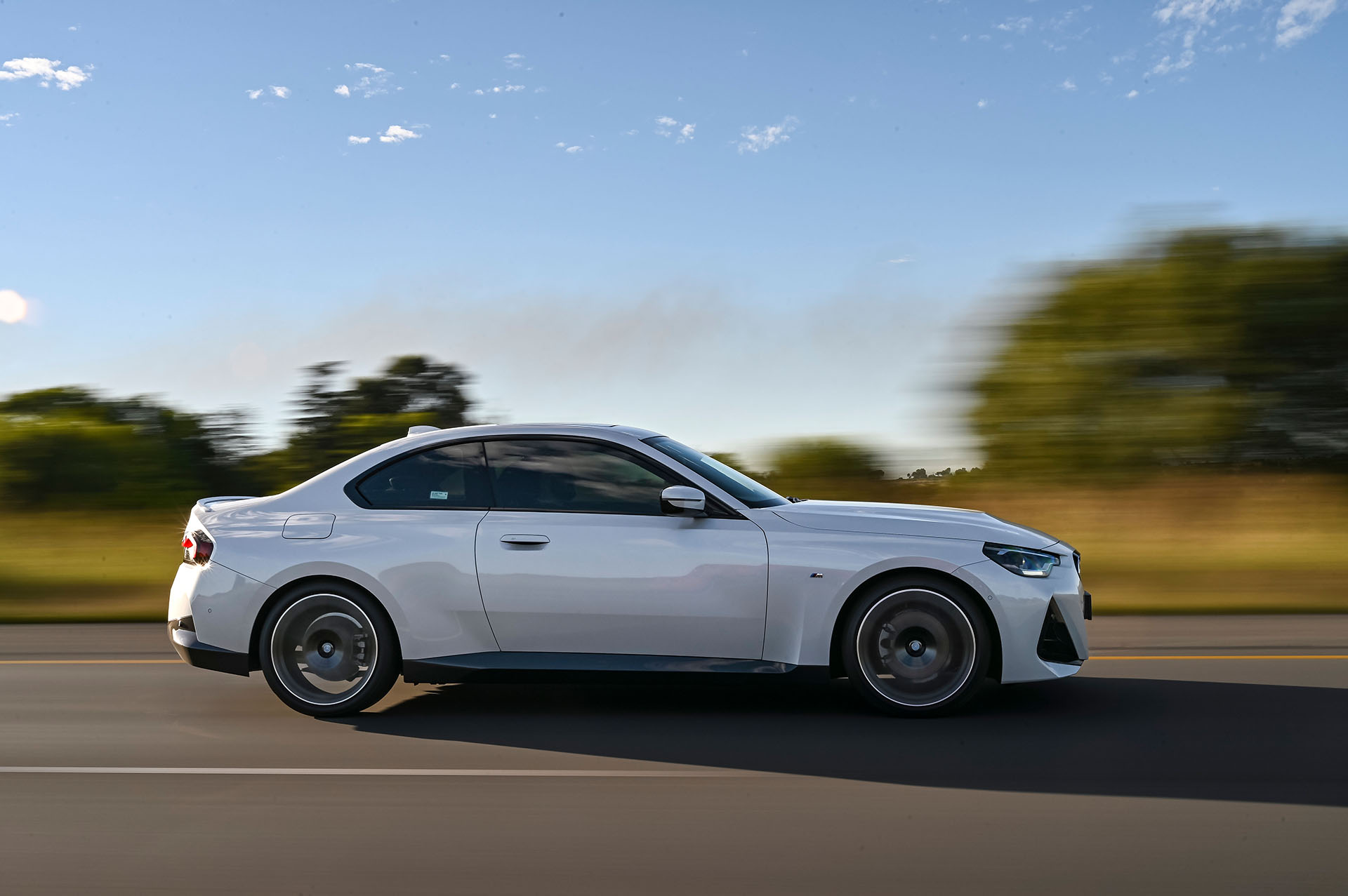 Download 2022 BMW 220i Coupé - SA version - Side HD Wallpaper 1920x1277 #2