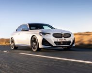 2022 BMW 220i Coupé - UK version - Front Three-Quarter Wallpaper 190x150
