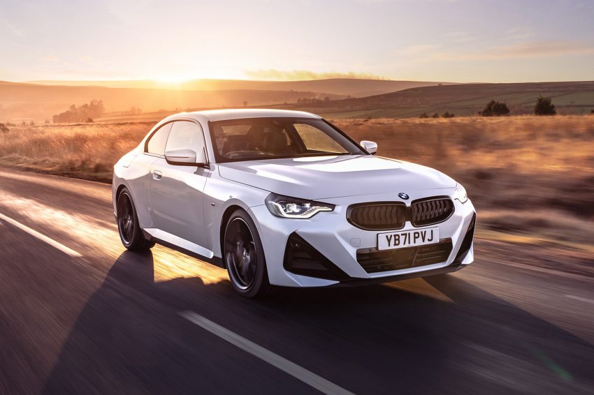 2022 BMW 220i Coupé - UK version - Front Three-Quarter HD Wallpapers 850x566 #1 2022 BMW 220i Coupé - UK version - Front Three-Quarter Wallpaper 850x566 #1