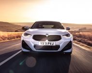 2022 BMW 220i Coupé - UK version - Front Wallpaper 190x150