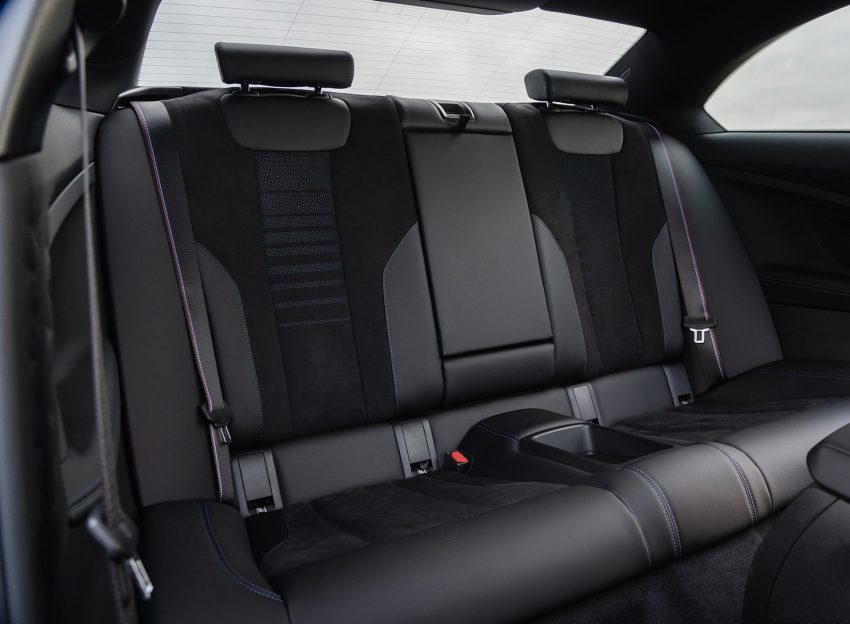 2022 BMW 220i Coupé - UK version - Interior, Rear Seats Wallpaper 850x624 #41