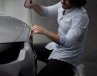 2022 BMW 220i Coupé - UK version - Making Of Wallpaper 190x150