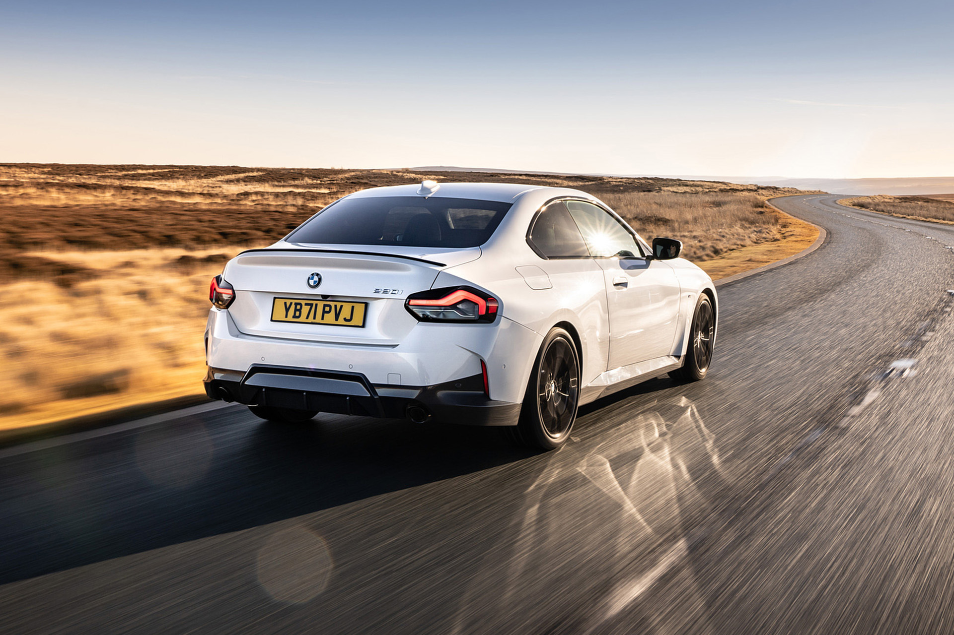 Download 2022 BMW 220i Coupé - UK version - Rear Three-Quarter HD Wallpaper 1921x1280 #15