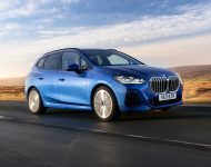 2022 BMW 223i Active Tourer - UK version - Front Three-Quarter Wallpaper 190x150