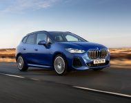 2022 BMW 223i Active Tourer - UK version - Front Three-Quarter Wallpaper 190x150