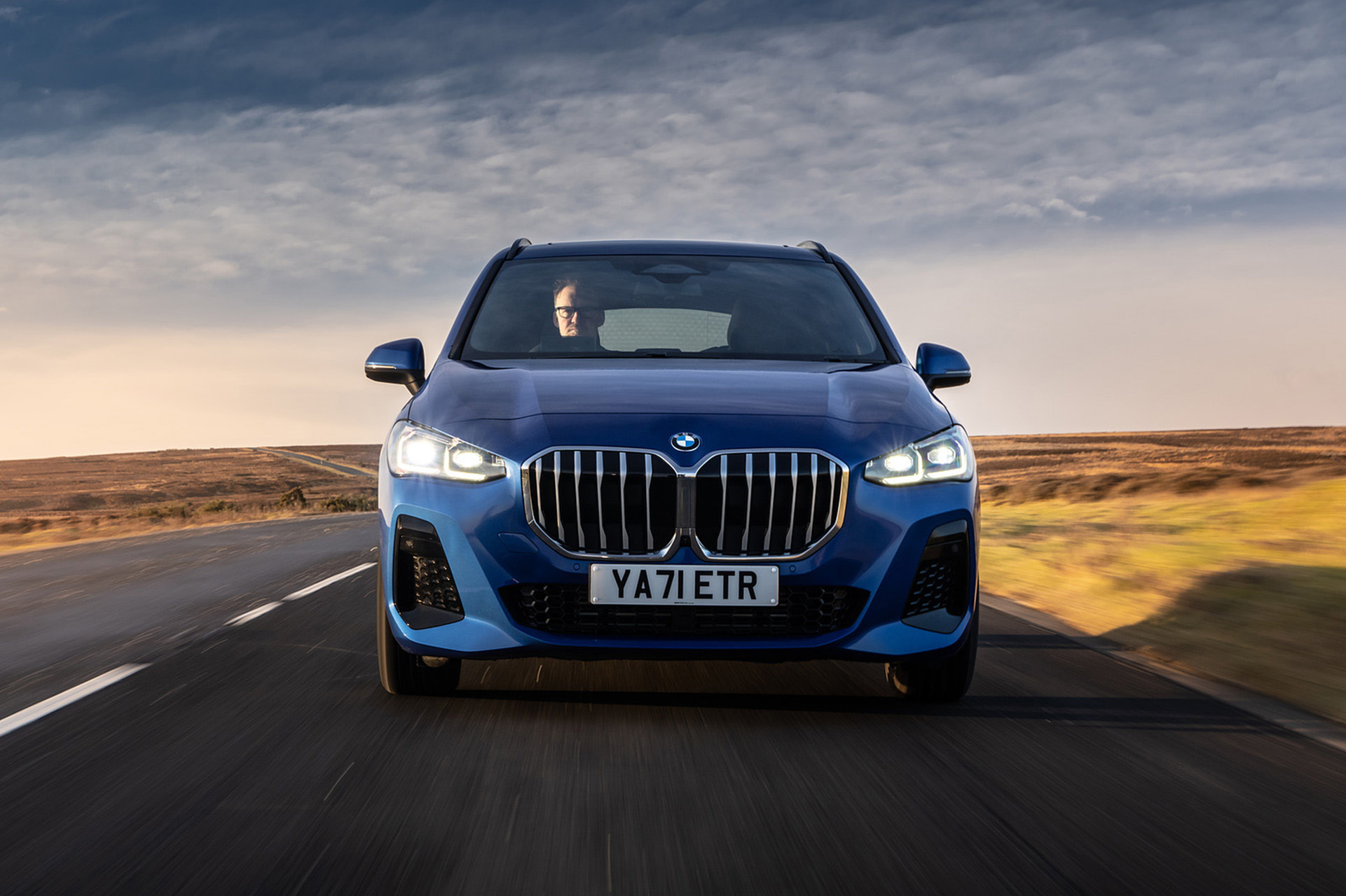 Download 2022 BMW 223i Active Tourer - UK version - Front HD Wallpaper 1921x1280 #9
