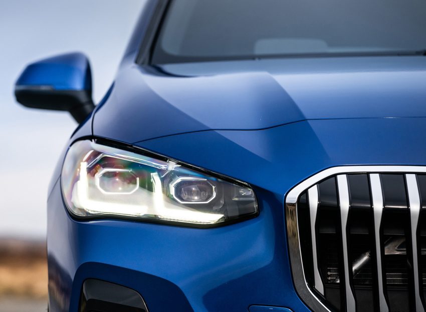 2022 BMW 223i Active Tourer - UK version - Headlight Wallpaper 850x624 #18