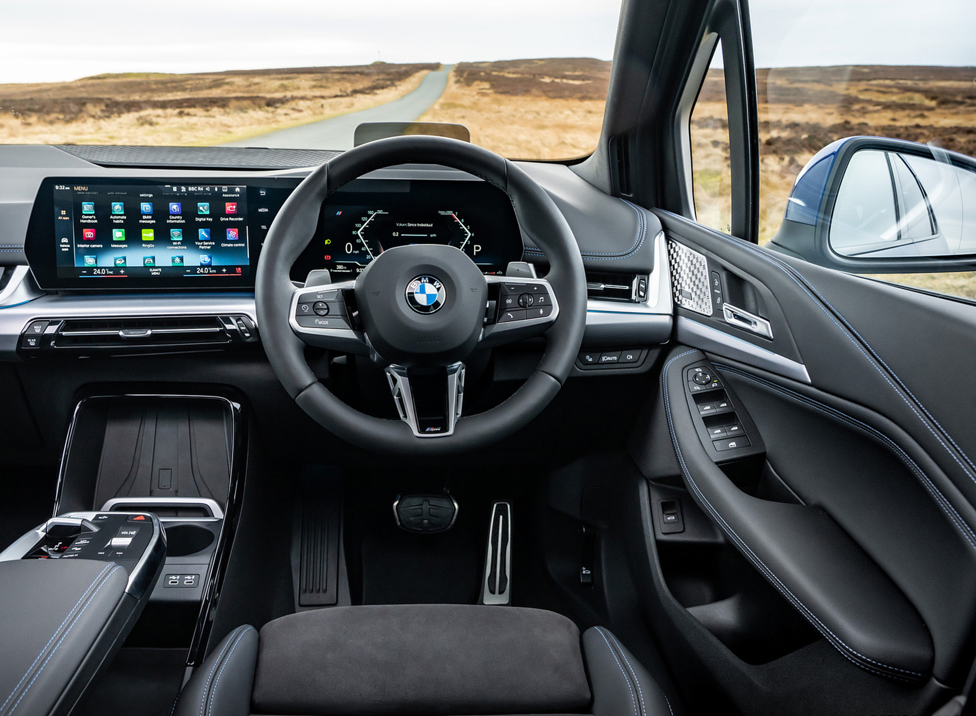 Download 2022 BMW 223i Active Tourer - UK version - Interior, Cockpit HD Wallpaper 1920x1409 #29