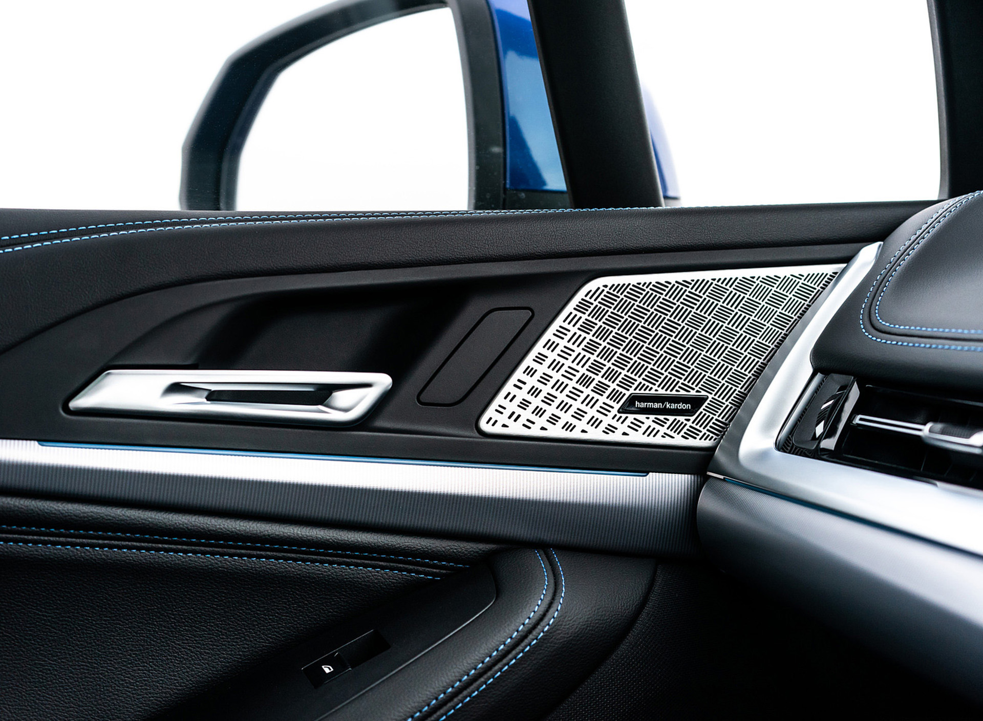 Download 2022 BMW 223i Active Tourer - UK version - Interior, Detail HD Wallpaper 1920x1409 #30