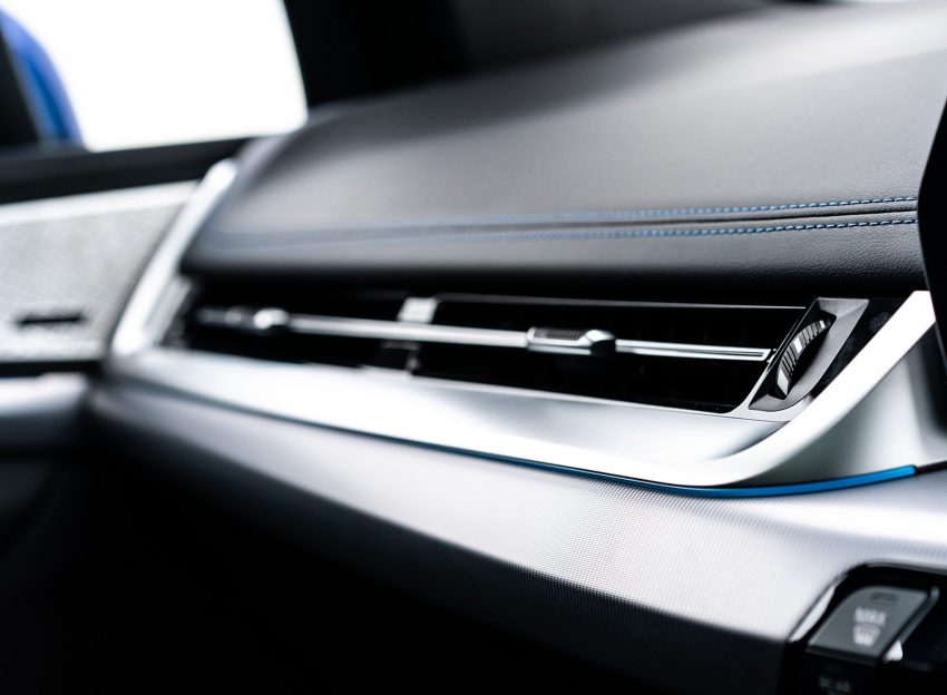 2022 BMW 223i Active Tourer - UK version - Interior, Detail Wallpaper 850x624 #31