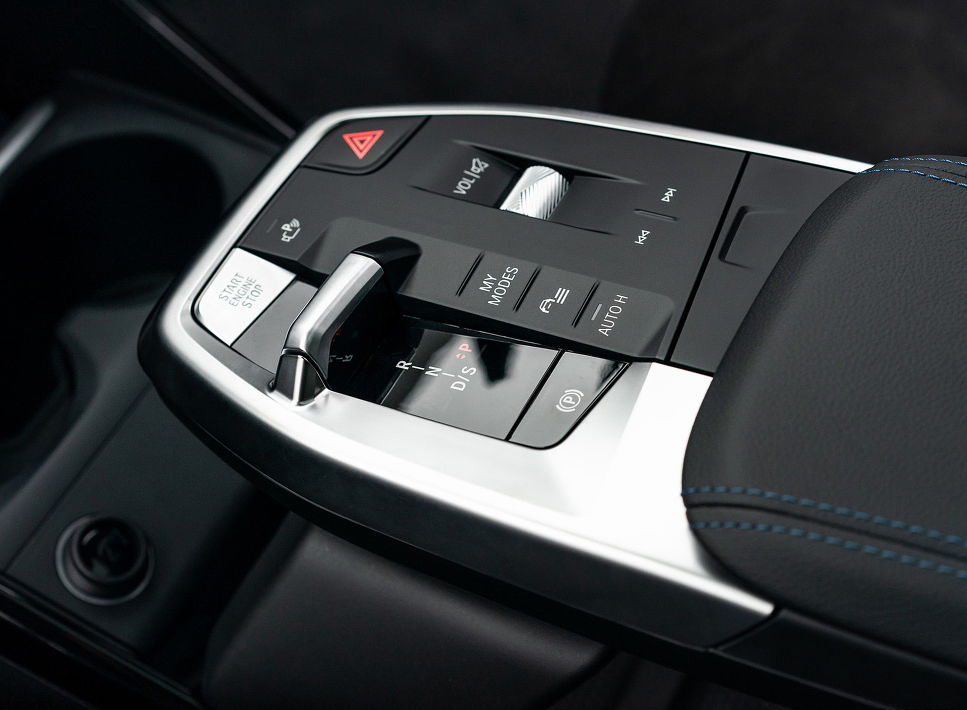 Download 2022 BMW 223i Active Tourer - UK version - Interior, Detail HD Wallpaper 1920x1409 #33