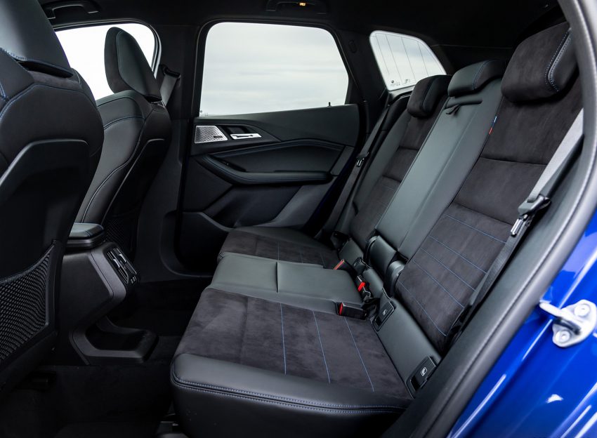 2022 BMW 223i Active Tourer - UK version - Interior, Rear Seats Wallpaper 850x624 #38