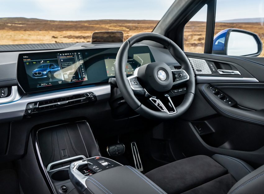 2022 BMW 223i Active Tourer - UK version - Interior Wallpaper 850x624 #27