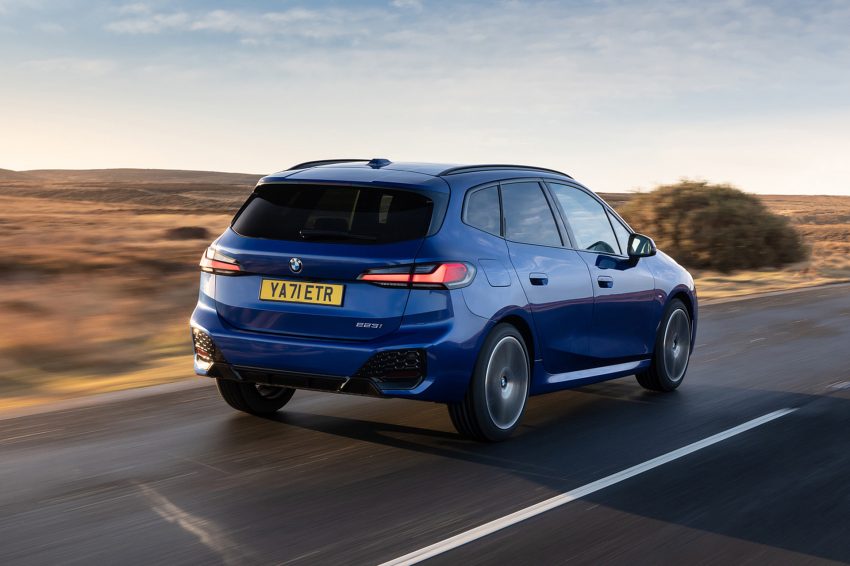 2022 BMW 223i Active Tourer - UK version - Rear Three-Quarter Wallpaper 850x566 #2