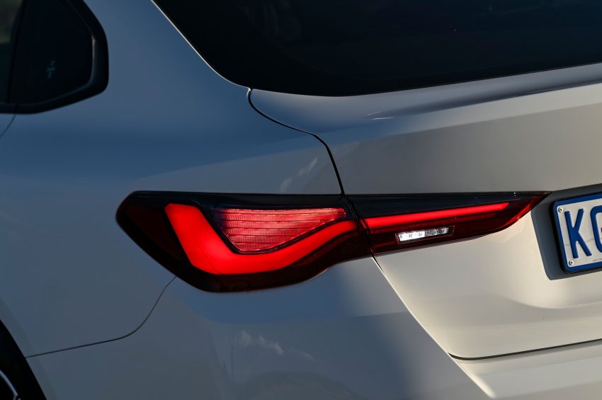 2022 BMW 420i Gran Coupé - SA version - Tail Light Wallpaper 850x565 #27