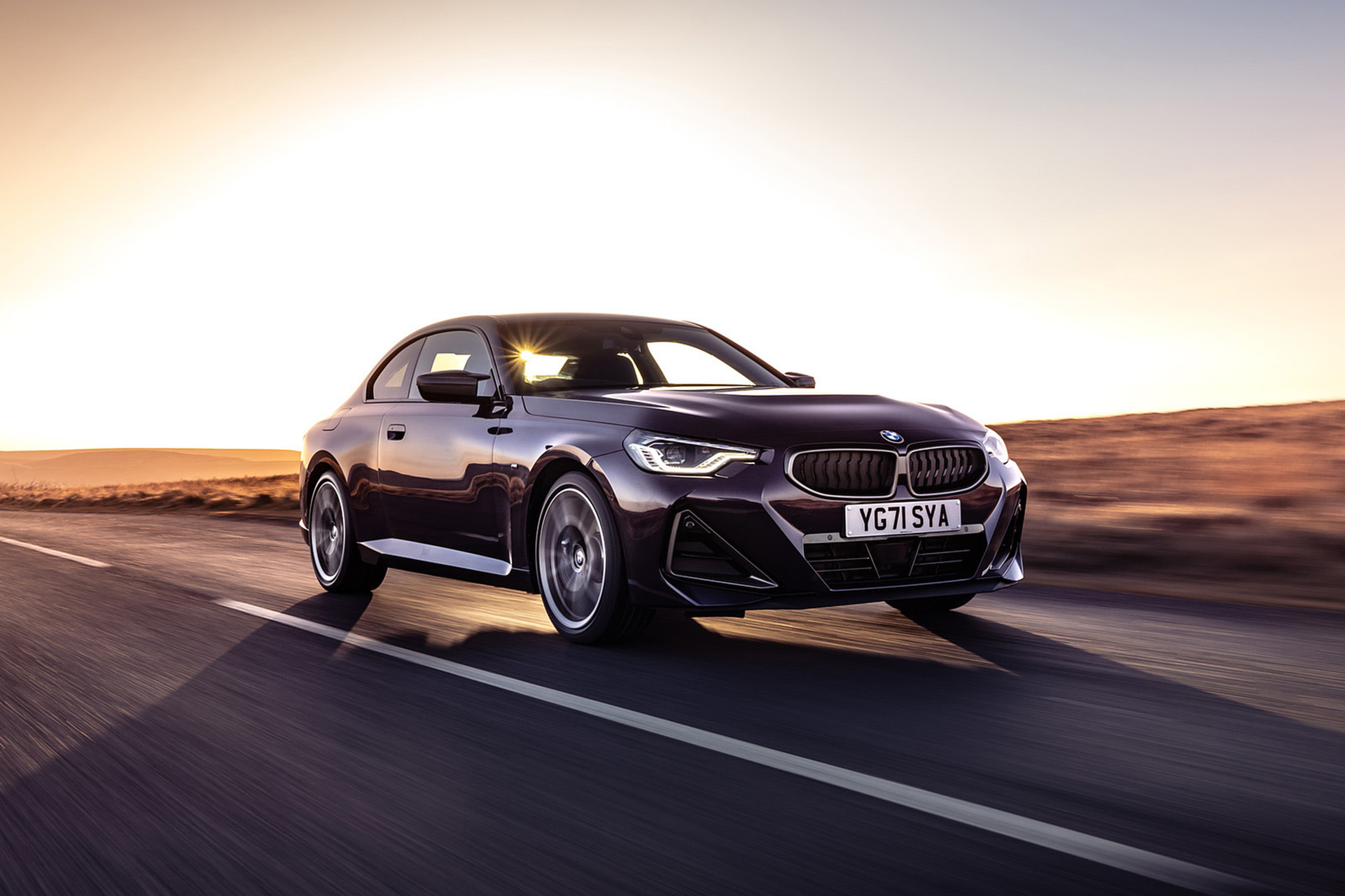 Download 2022 BMW M240i Coupé - UK version - Front Three-Quarter HD Wallpaper 1921x1280 #7
