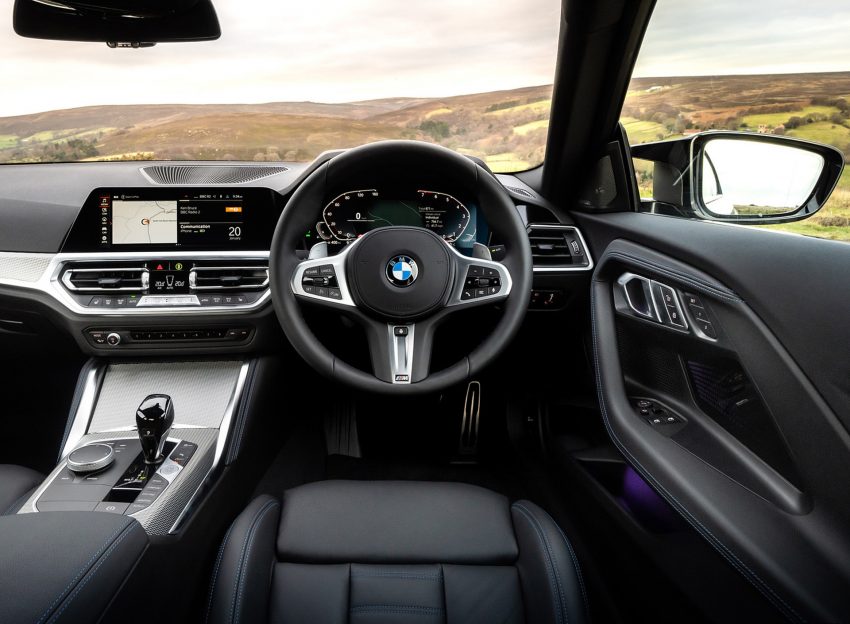 2022 BMW M240i Coupé - UK version - Interior, Cockpit Wallpaper 850x624 #30