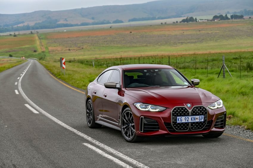 2022 BMW M440i xDrive Gran Coupé - SA version - Front Three-Quarter Wallpaper 850x565 #1