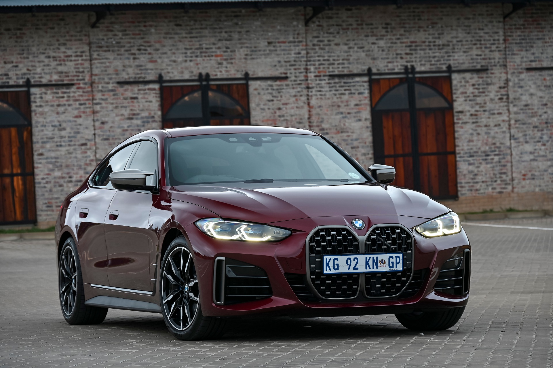 Download 2022 BMW M440i xDrive Gran Coupé - SA version - Front Three-Quarter HD Wallpaper 1921x1278 #16