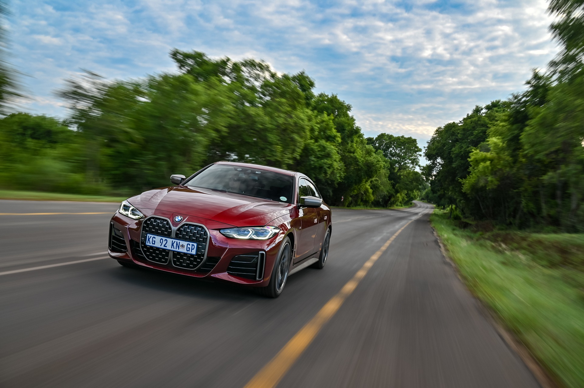 Download 2022 BMW M440i xDrive Gran Coupé - SA version - Front Three-Quarter HD Wallpaper 1921x1278 #11