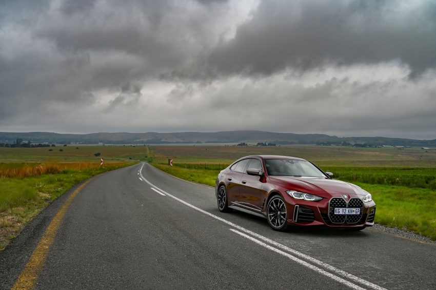 2022 BMW M440i xDrive Gran Coupé - SA version - Front Three-Quarter Wallpaper 850x565 #2