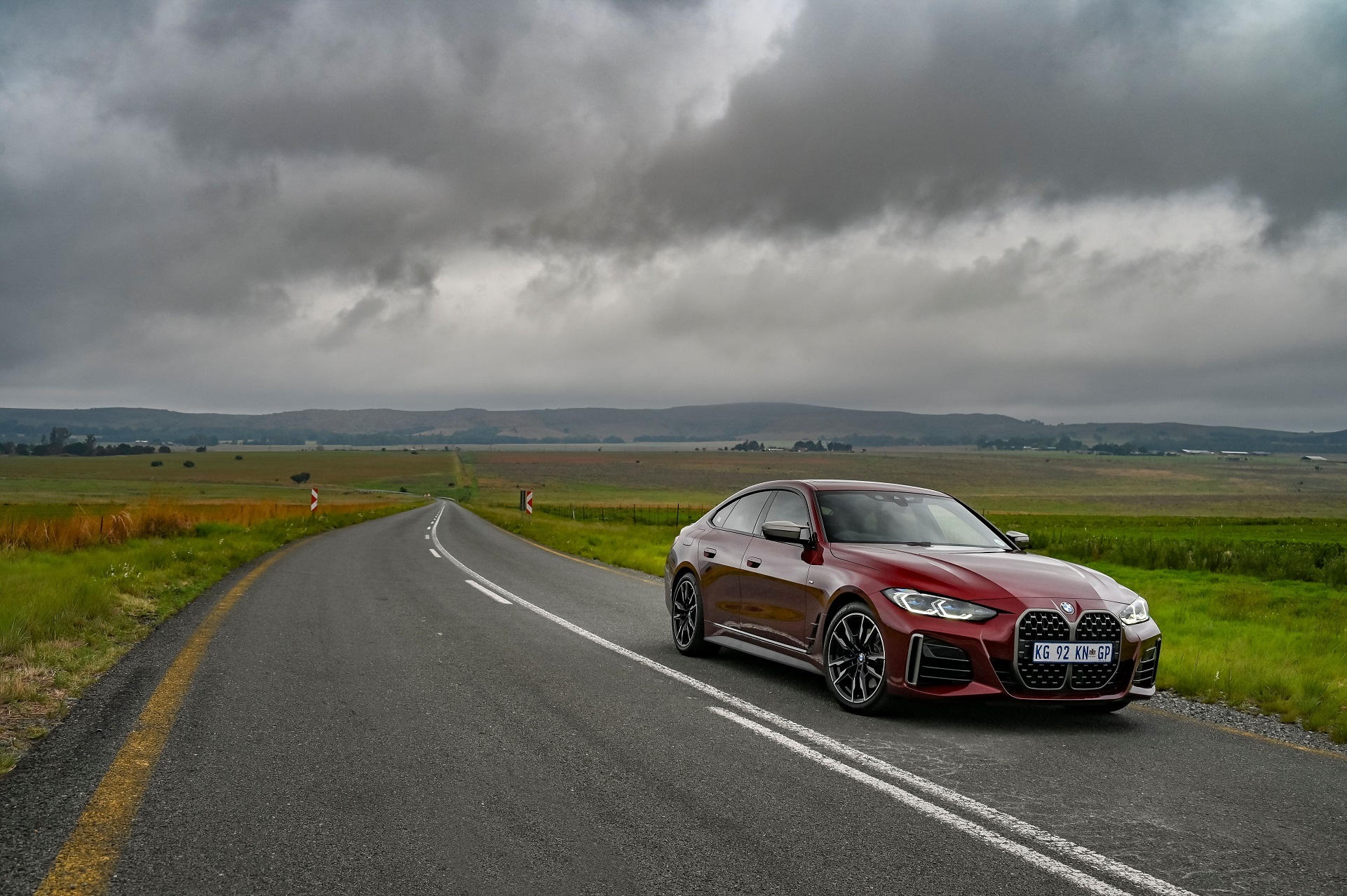 Download 2022 BMW M440i xDrive Gran Coupé - SA version - Front Three-Quarter HD Wallpaper 1921x1278 #2