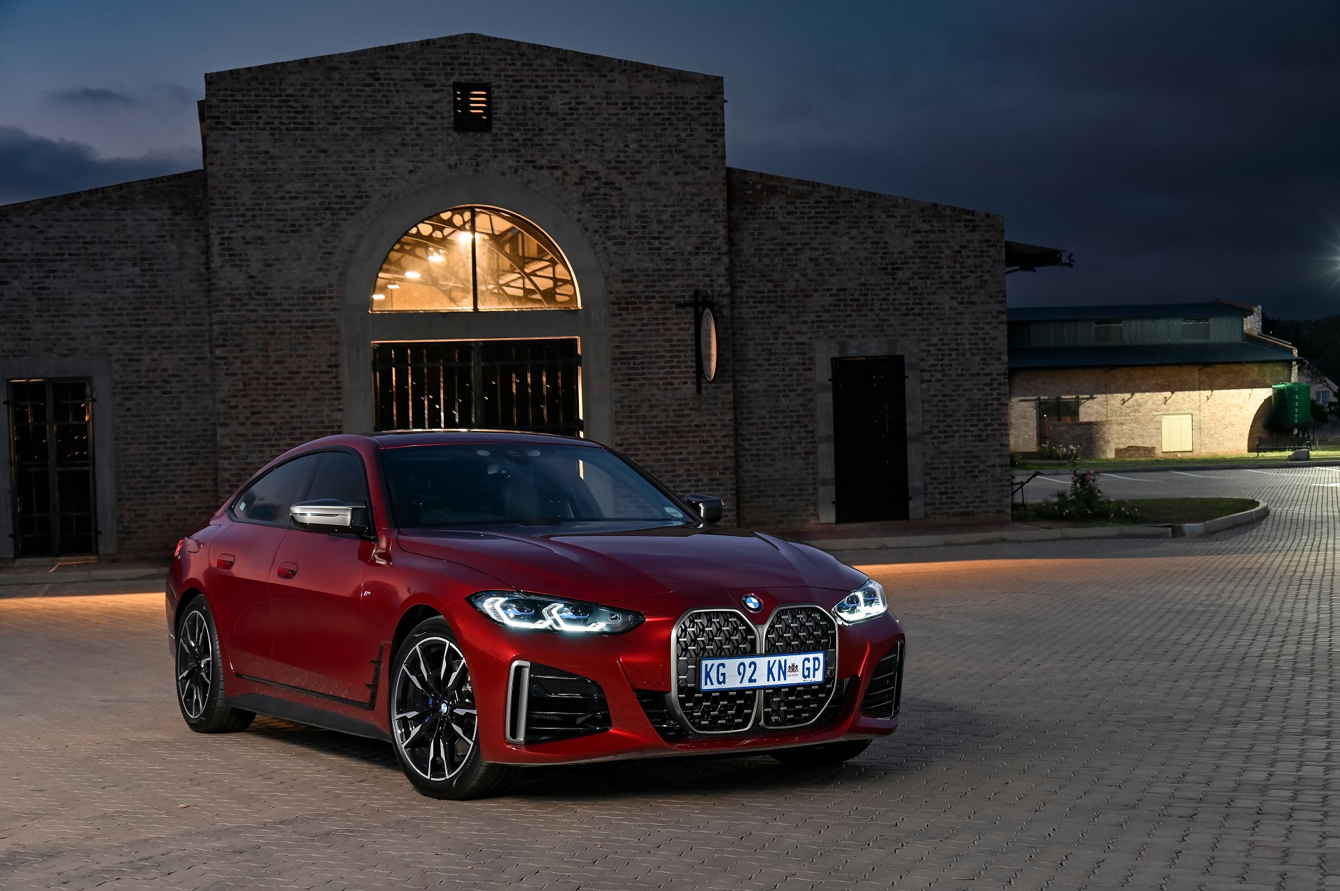 Download 2022 BMW M440i xDrive Gran Coupé - SA version - Front Three-Quarter HD Wallpaper 1921x1278 #24