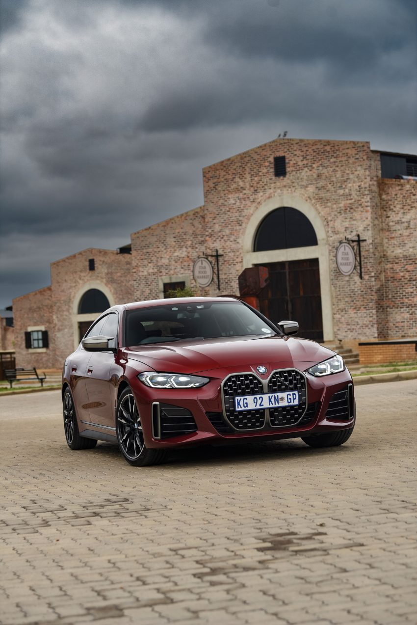 2022 BMW M440i xDrive Gran Coupé - SA version - Front Phone Wallpaper 850x1273 #19