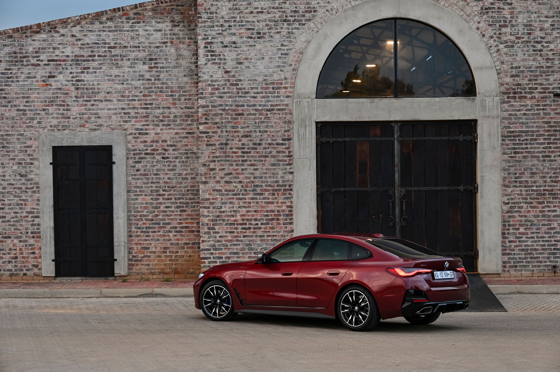 Download 2022 BMW M440i xDrive Gran Coupé - SA version - Rear Three-Quarter HD Wallpaper 1921x1278 #26