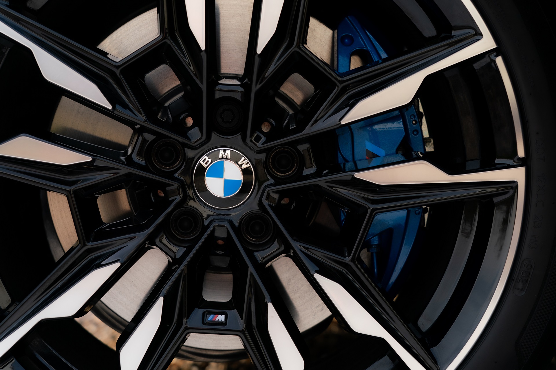 Download 2022 BMW M440i xDrive Gran Coupé - UK version - Brakes HD Wallpaper 1920x1280 #17