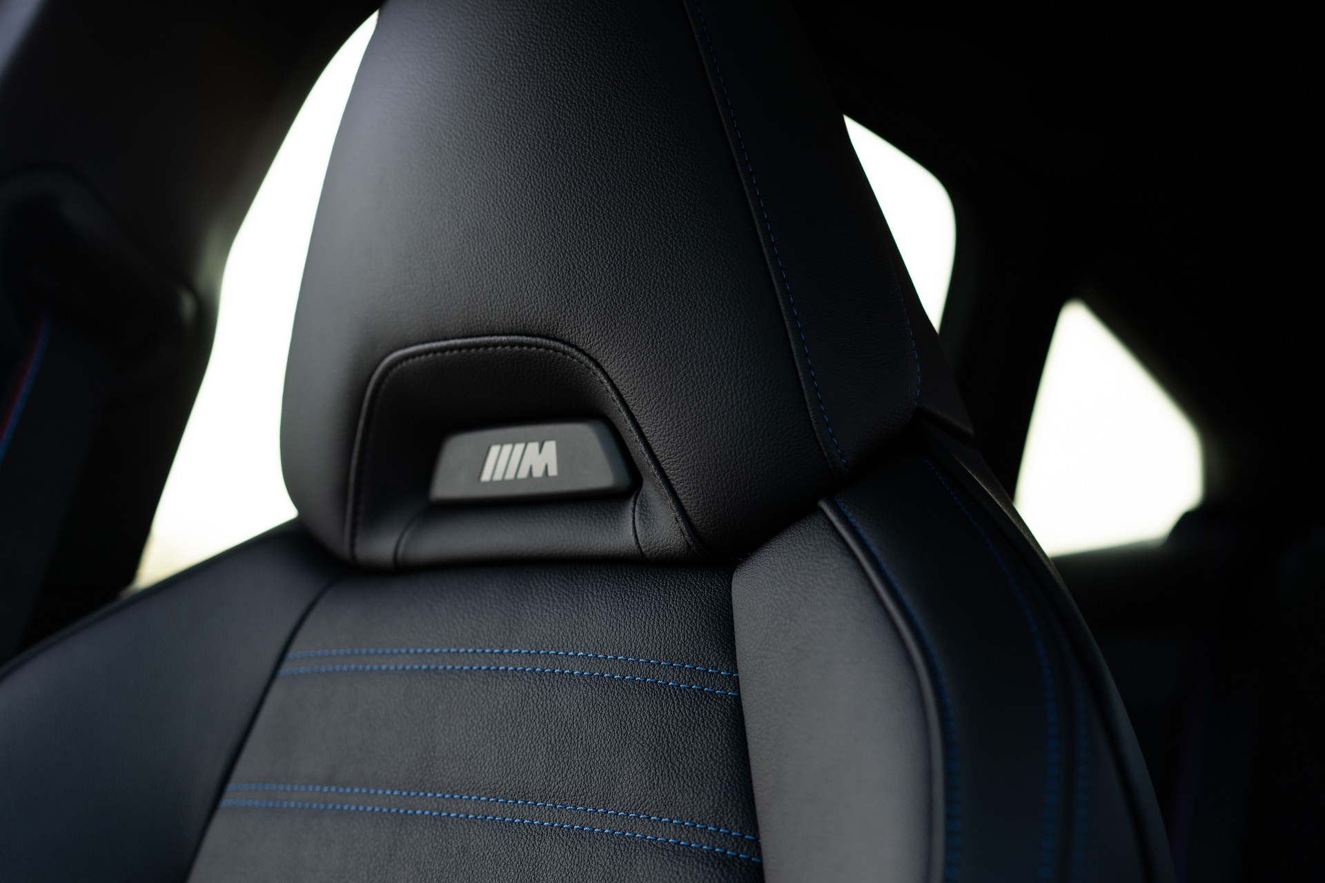 Download 2022 BMW M440i xDrive Gran Coupé - UK version - Interior, Seats HD Wallpaper 1920x1280 #27
