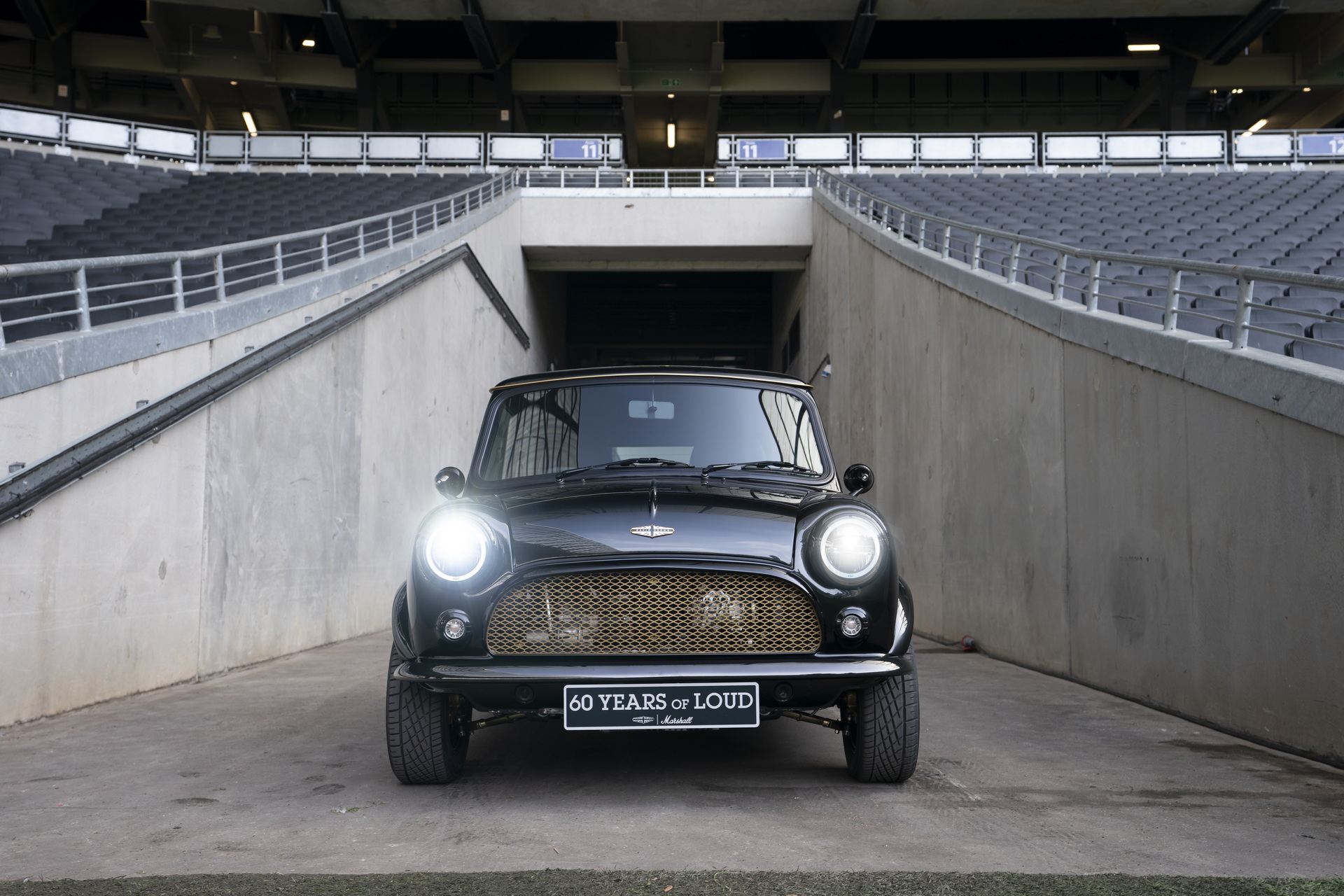 Download 2022 David Brown Automotive Mini Remastered Marshall Edition - Front HD Wallpaper 1920x1280 #2
