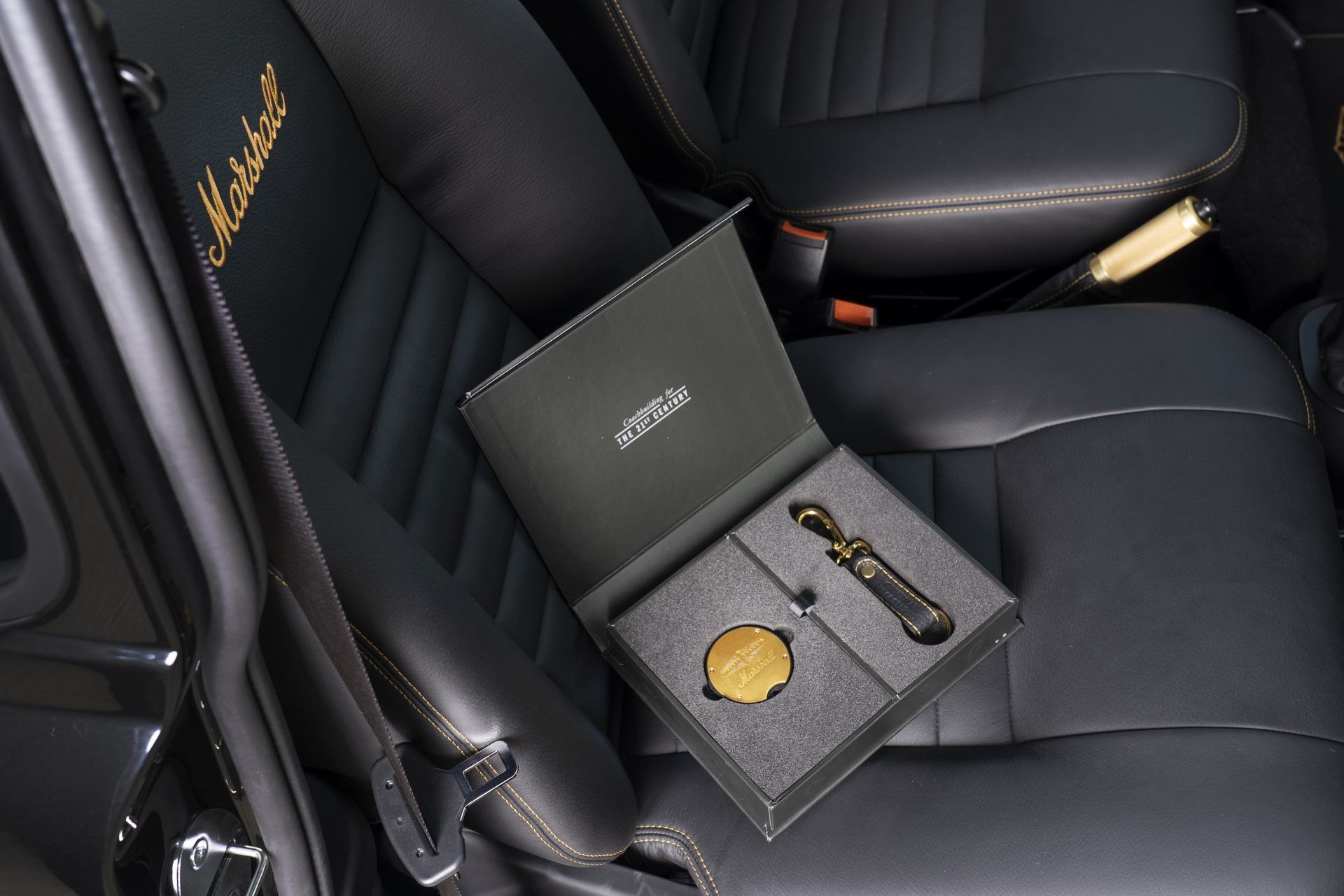 Download 2022 David Brown Automotive Mini Remastered Marshall Edition - Interior, Detail HD Wallpaper 1920x1280 #38