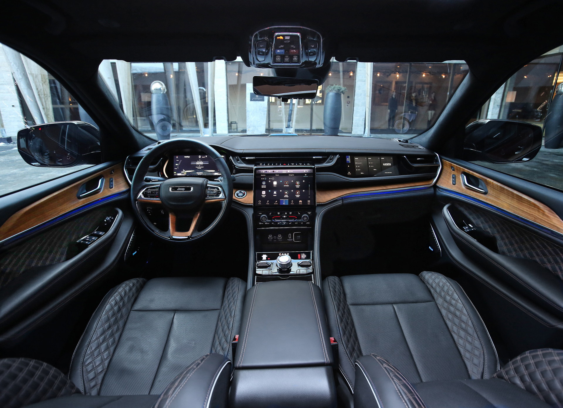 Download 2022 Jeep Grand Cherokee 4xe - Interior, Cockpit HD Wallpaper 1920x1391 #16