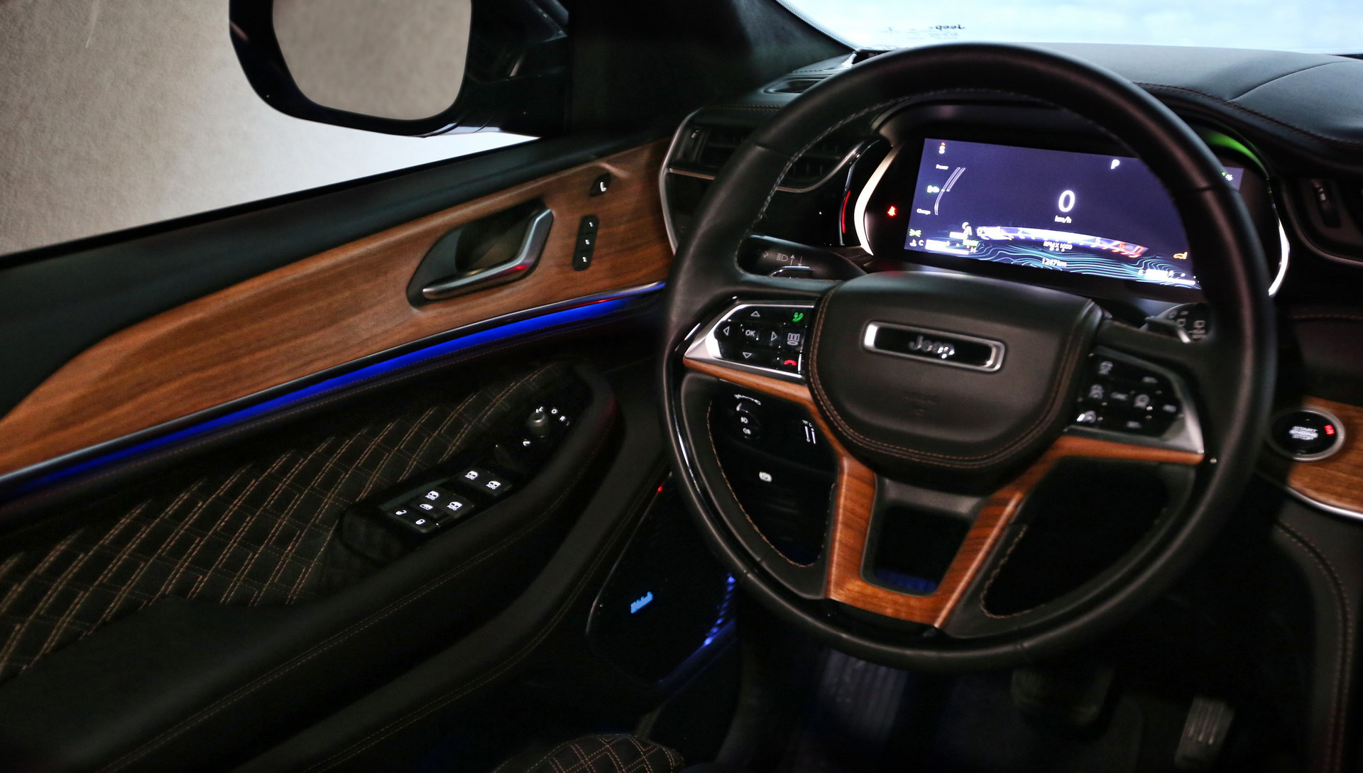 Download 2022 Jeep Grand Cherokee 4xe - Interior, Steering Wheel HD Wallpaper 1920x1089 #21
