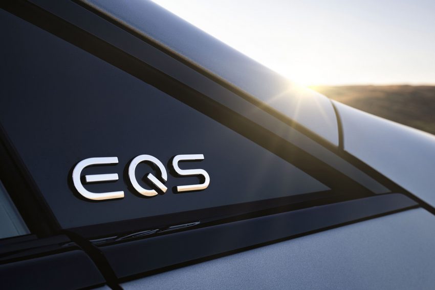 2022 Mercedes-AMG EQS 53 4Matic+ - UK version - Badge Wallpaper 850x566 #34