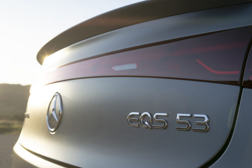 2022 Mercedes-AMG EQS 53 4Matic+ - UK version - Badge Wallpaper 850x567 #37