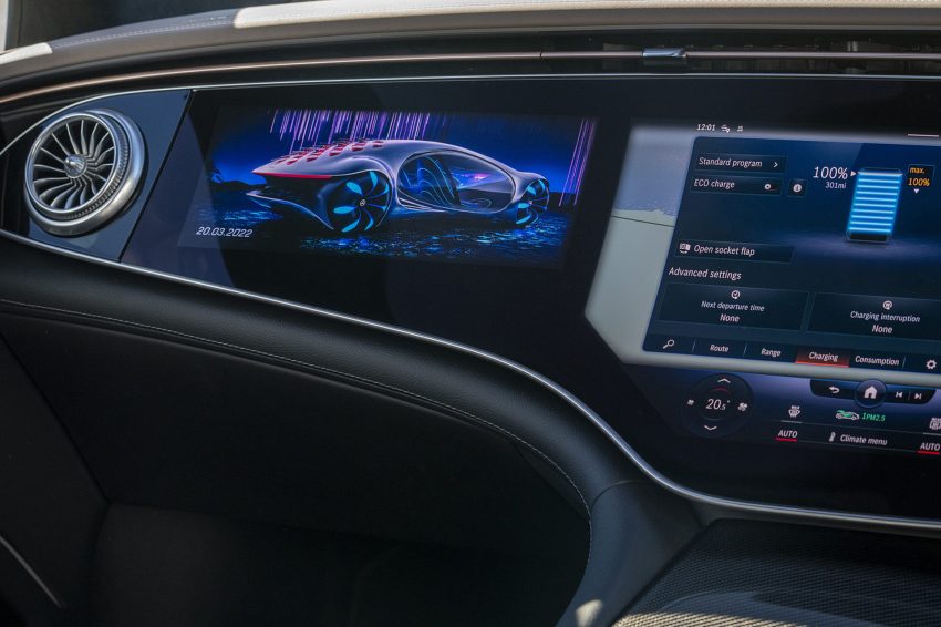 2022 Mercedes-AMG EQS 53 4Matic+ - UK version - Central Console Wallpaper 850x566 #59