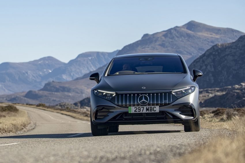 2022 Mercedes-AMG EQS 53 4Matic+ - UK version - Front Wallpaper 850x567 #5