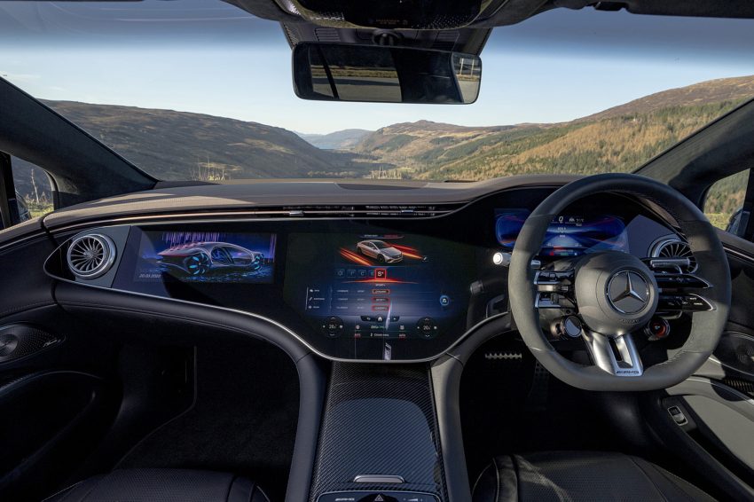 2022 Mercedes-AMG EQS 53 4Matic+ - UK version - Interior, Cockpit Wallpaper 850x566 #44