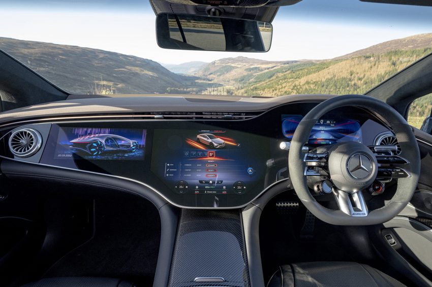 2022 Mercedes-AMG EQS 53 4Matic+ - UK version - Interior, Cockpit Wallpaper 850x566 #45