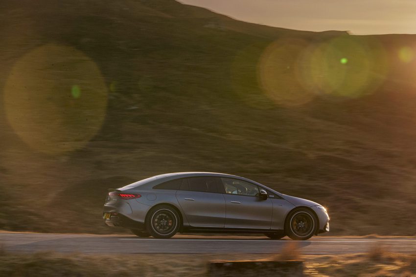 2022 Mercedes-AMG EQS 53 4Matic+ - UK version - Side Wallpaper 850x567 #20