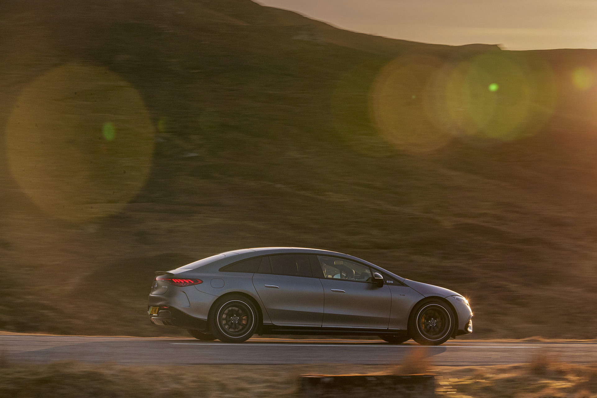 Download 2022 Mercedes-AMG EQS 53 4Matic+ - UK version - Side HD Wallpaper 1921x1281 #20