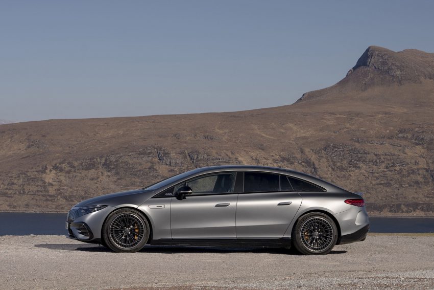 2022 Mercedes-AMG EQS 53 4Matic+ - UK version - Side Wallpaper 850x567 #28