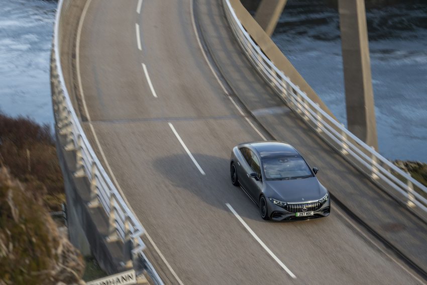 2022 Mercedes-AMG EQS 53 4Matic+ - UK version - Top Wallpaper 850x567 #8