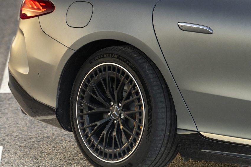 2022 Mercedes-AMG EQS 53 4Matic+ - UK version - Wheel Wallpaper 850x567 #36