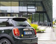 2022 Mini Cooper SE Resolute Edition - Detail Wallpaper 190x150