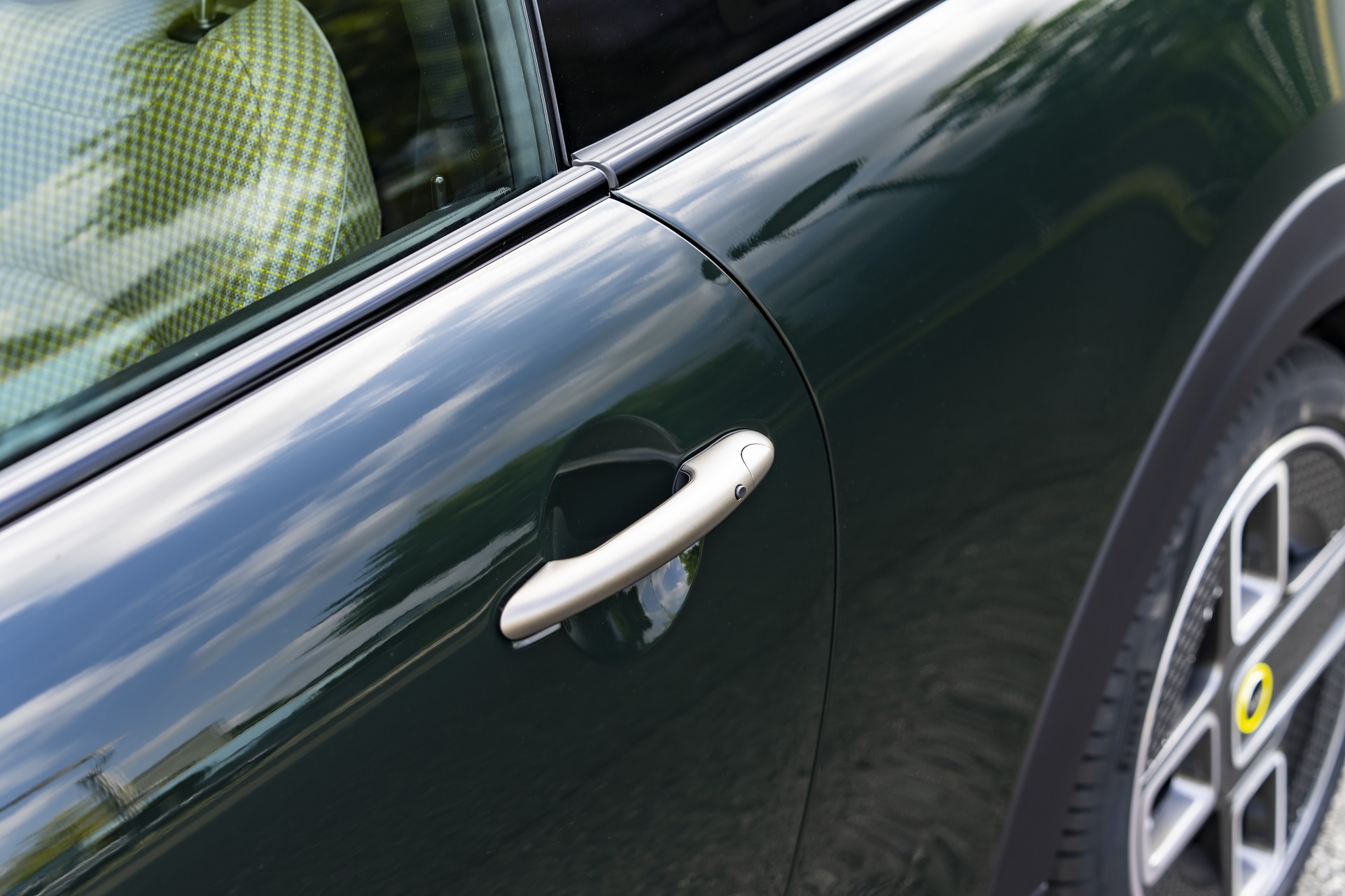 Download 2022 Mini Cooper SE Resolute Edition - Detail HD Wallpaper 1921x1280 #82