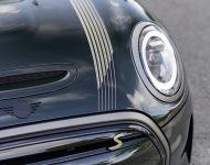 2022 Mini Cooper SE Resolute Edition - Headlight Wallpaper 190x150