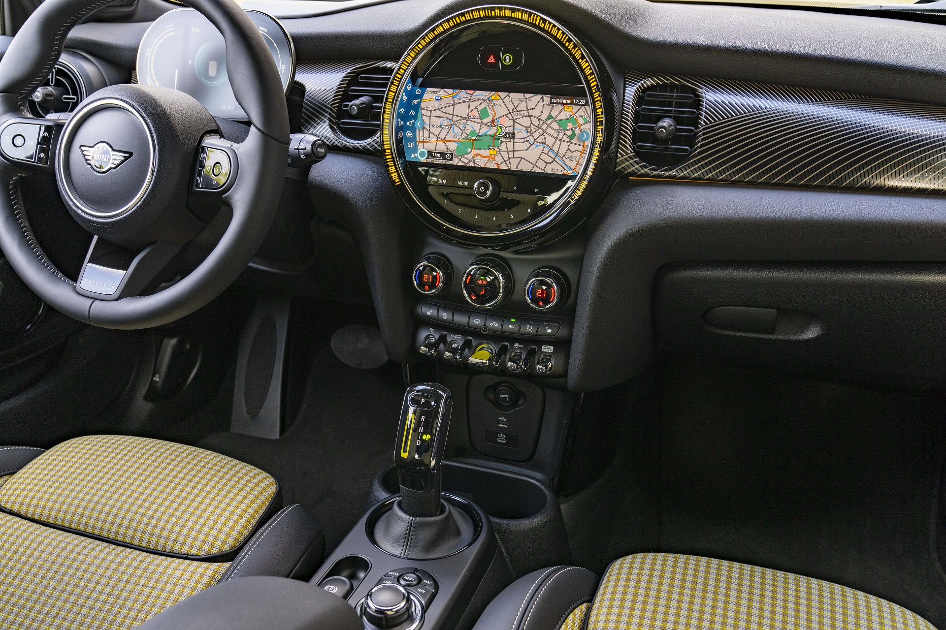 Download 2022 Mini Cooper SE Resolute Edition - Interior HD Wallpaper 1921x1280 #94